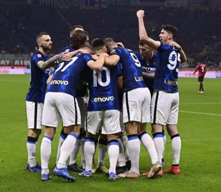  巴勒莫德比战火药味浓，地中海双雄激烈碰撞