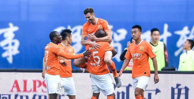  甘冈换帅后触底反弹，两连胜逃离降级区域