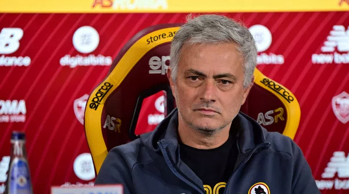  罗马队长挺身而出，佩莱格里尼世界波扳平比分